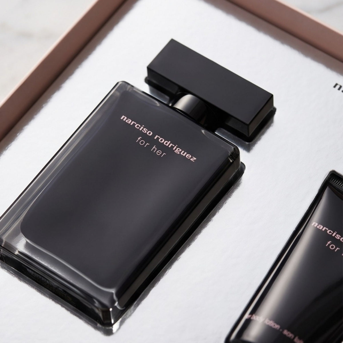 Narciso Rodriguez For Her Eau de Toilette-ის სასაჩუქრე ნაკრები